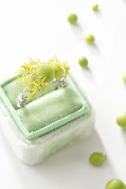 Sugar Snap Pea Wedding Ring (Libbie Summers and Chia Chong for Salted and Styled)